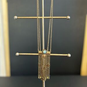 Elegant Gold and Turquoise Pendant Necklace